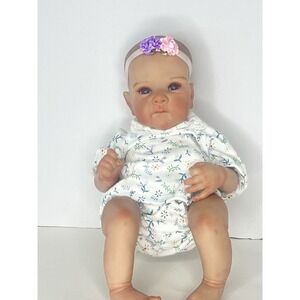 Reborn Style Baby Doll Realistic Newborn Vinyl Cloth Body Blue Eyes